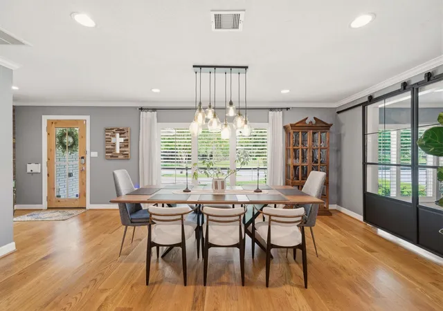 5th image of 4801 Willowbend Blvd, Houston, TX 77035 | MLS# 83356413