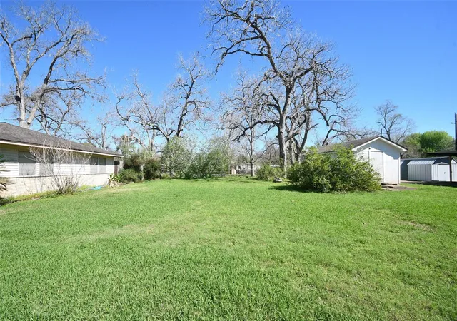 Photo 3 of Single family home for sale at 607 Riveredge Dr, Richmond, TX 77406 | MLS# 82431287 | Listing updated on 2026-08-25