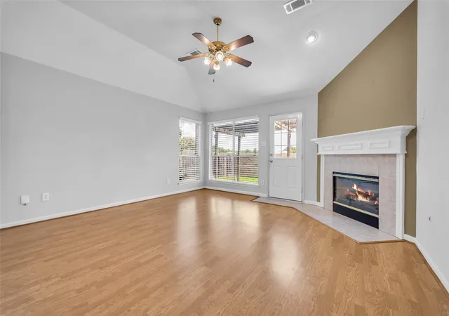 Photo 3 of Sale Pending at 4109 Oak Point Dr, Pearland, TX 77581 | MLS# 90246202 | Listing updated on 2026-09-20