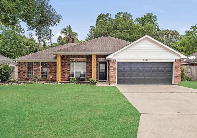 Homes for sale in Beaumont, TX | 7250 Hidden Valley Dr, Beaumont, TX 77708 | MLS# 87769658