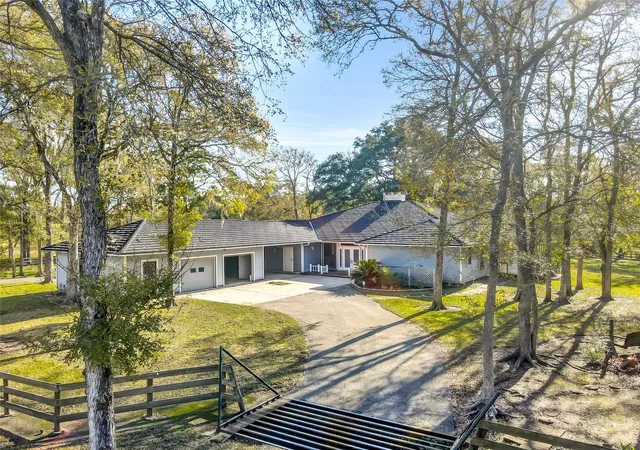 1st image of 433 Mackhank Rd, Boling, TX 77420 | MLS# 48854948