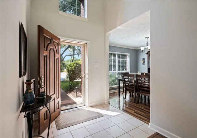 Photo 4 of Single family home for sale at 5708 Montclair Hl Ln, Rosharon, TX 77583 | MLS# 61520581 | Listing updated on 2026-08-18
