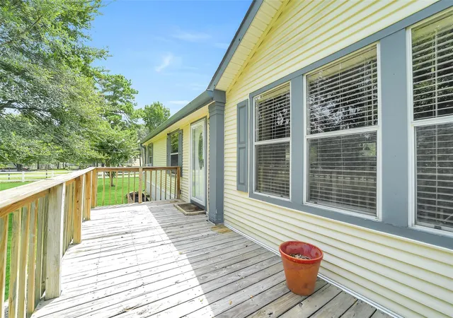 Photo 3 of Sale Pending at 8426 Hoda Dr, Conroe, TX 77303 | MLS# 98836764 | Listing updated on 2026-07-16
