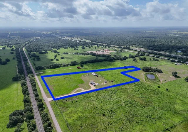 Homes for sale in Weimar, TX | 1508 County Road 217, Weimar, TX 78962 | MLS# 39819527
