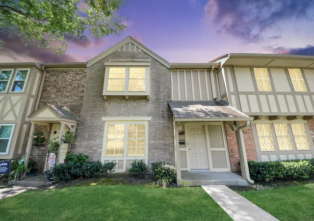 39th image of 10372 Hammerly Blvd #25, Houston, TX 77043 | MLS# 55033185
