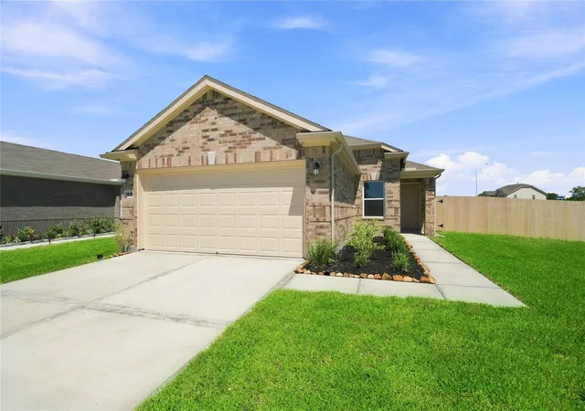 1st image of 1519 Valley Creek Dr, Rosharon, TX 77583 | MLS# 90835666