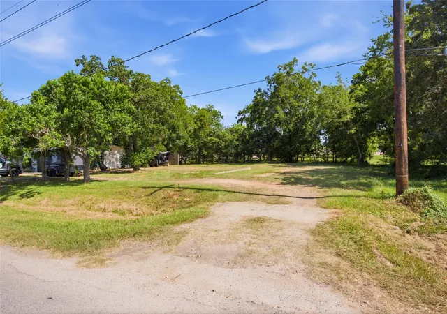 4th image of 802 Goodson Rd, Magnolia, TX 77355 | MLS# 68679181