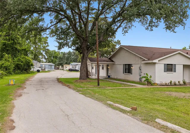 Photo 3 of Multi family home for sale at 15603 N Brentwood St, Channelview, TX 77530 | MLS# 80786945 | Listing updated on 2026-06-16