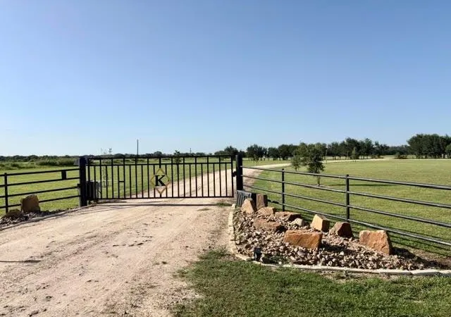 Photo 3 of Single family home for sale at 7490 Fm 2546 Rd #7500, El Campo, TX 77437 | MLS# 33056944 | Listing updated on 2026-07-23