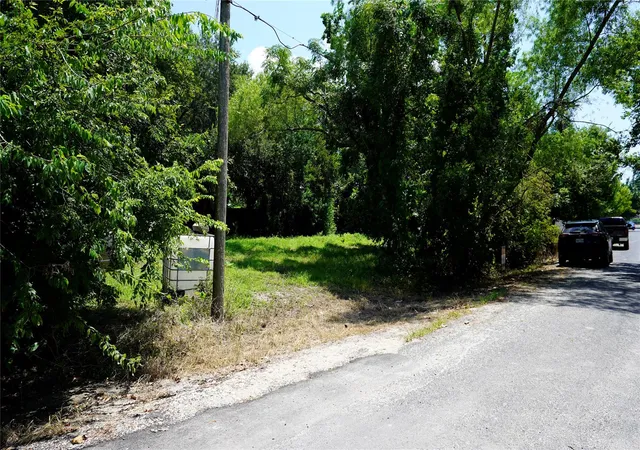 Photo 4 of Land for sale at 000 S 000 Justice Street, Texas City, TX 77591 | MLS# 7996739 | Listing updated on 2026-04-03