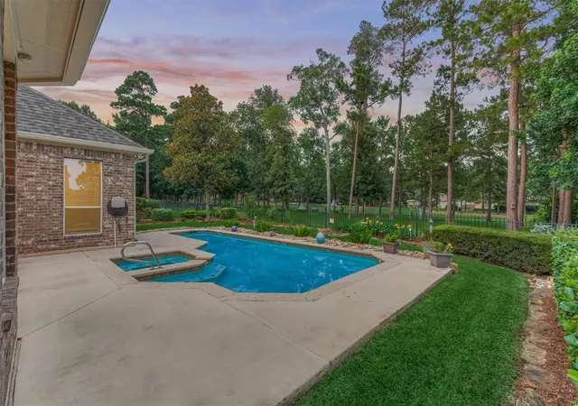 Homes for sale in Conroe, TX | 1608 Beau Rivage, Conroe, TX 77304 | MLS# 83407310