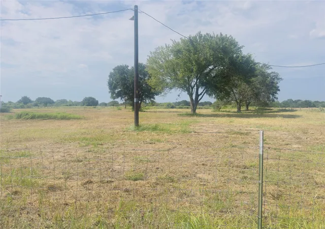 3rd image of 3884 Us Hwy 90a, Hallettsville, TX 77964 | MLS# 76740376