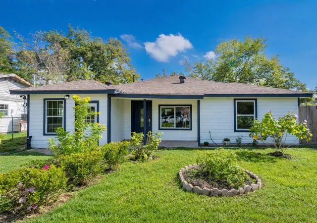 2nd image of 5718 Cherry, Houston, TX 77026 | MLS# 68765834