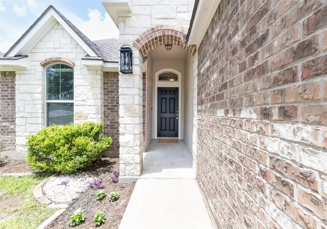 Homes for sale in Brenham, TX | 1205 Burleson St, Brenham, TX 77833 | MLS# 10849708