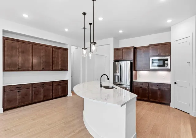 3rd image of 601 Green Ash Wy, Waller, TX 77484 | MLS# 41114775