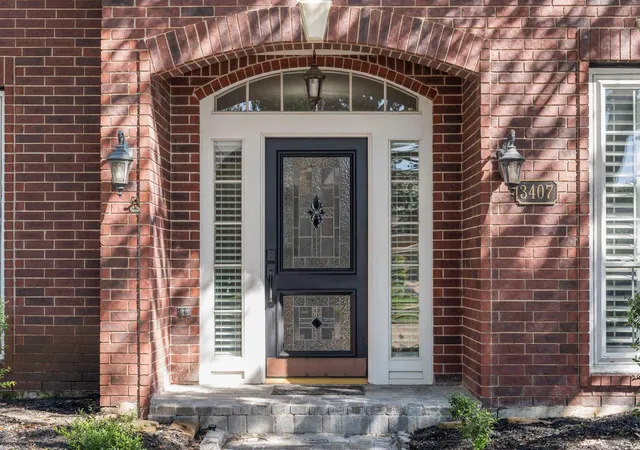 Photo 2 of Single family home for sale at 3407 Autumn Bnd Dr, Sugar Land, TX 77479 | MLS# 81216014 | Listing updated on 2026-10-06