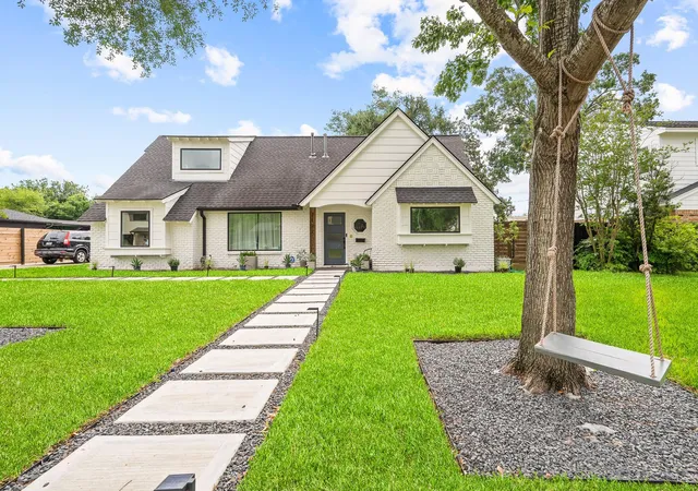 Single family home for sale at 2102 Teague Rd, Houston, TX 77080 | MLS# 68434271