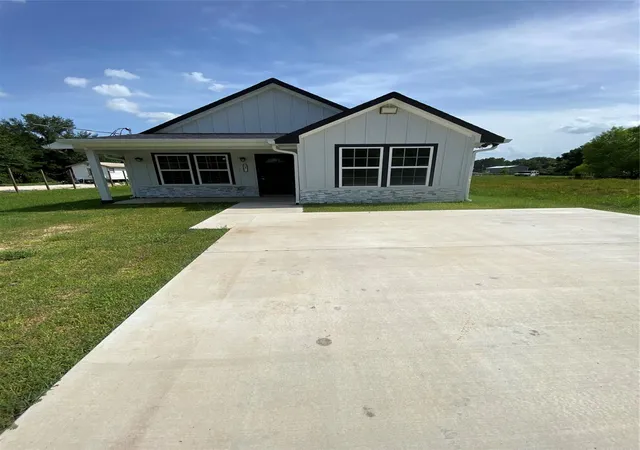 Single family home for sale at 56 County Rd 3404, Cleveland, TX 77327 | MLS# 44462686