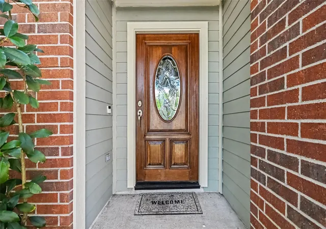 Photo 2 of Single family home for sale at 213 Rippling Creek Ln, Alvin, TX 77511 | MLS# 52784840 | Listing updated on 2026-09-26