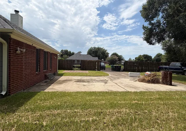 4th image of 9814 Guest St, Houston, TX 77078 | MLS# 78897954
