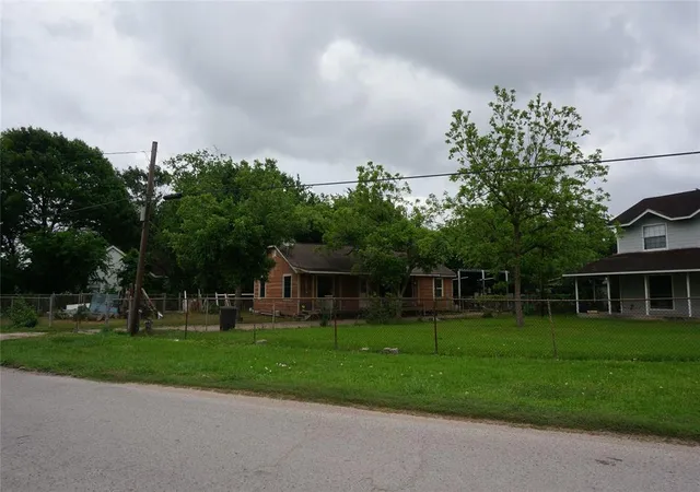 Photo 3 of Land for sale at 4312 Banner Dr, Houston, TX 77013 | MLS# 84747136 | Listing updated on 2026-04-24