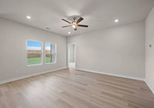 Photo 4 of Single family home for sale at 2626 Lake Bryan Dr, Dayton, TX 77535 | MLS# 31073730 | Listing updated on 2026-09-15
