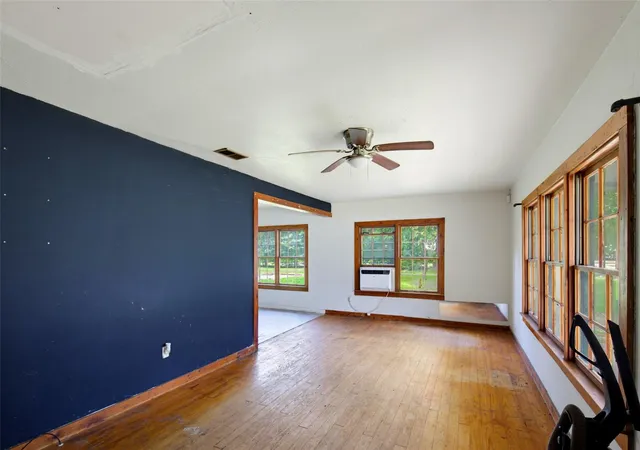 3rd image of 1104 Southline St, Cleveland, TX 77327 | MLS# 14584055