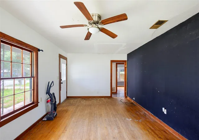 4th image of 1104 Southline St, Cleveland, TX 77327 | MLS# 14584055