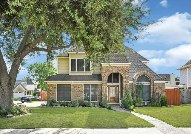 Photo 1 of Single family home for sale at 1913 Dublin Dr, Deer Park, TX 77536 | MLS# 64783343 | Listing updated on 2026-09-25