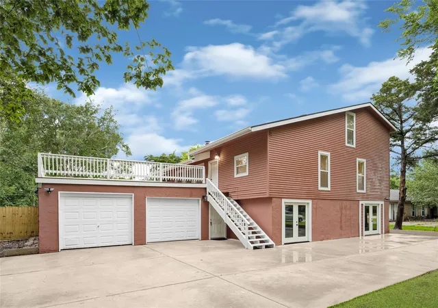 Photo 1 of Single family home for sale at 3302 Prairie Dr, Dickinson, TX 77539 | MLS# 3017779 | Listing updated on 2026-08-26