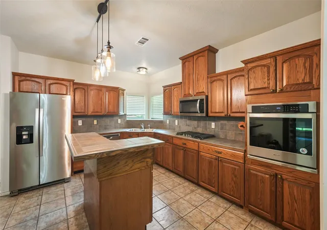 Homes for sale in Huntsville, TX | 416 Augusta Dr, Huntsville, TX 77340 | MLS# 79458126