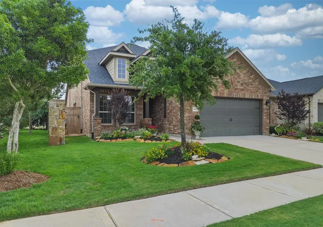 Photo 3 of Single family home for sale at 5803 Pedernales Bnd Ln, Fulshear, TX 77441 | MLS# 75371719 | Listing updated on 2026-09-03