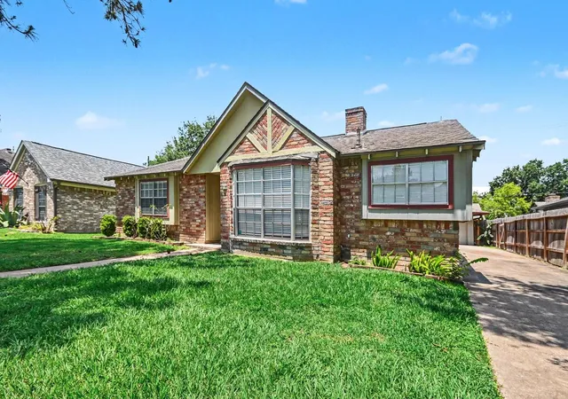 Photo 2 of Single family home for sale at 1150 Red Rock Cyn Dr, Katy, TX 77450 | MLS# 97363122 | Listing updated on 2026-09-10