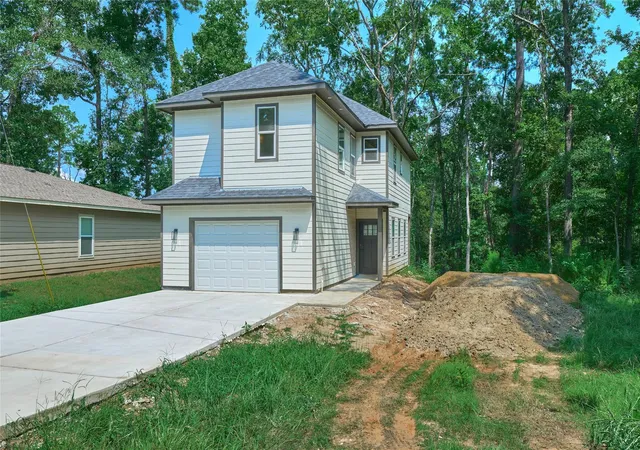 Photo 1 of Single family home for sale at 140 Oak Cir, Livingston, TX 77351 | MLS# 64498450 | Listing updated on 2026-07-20