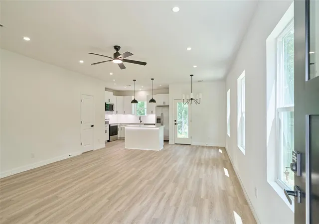 Photo 4 of Single family home for sale at 140 Oak Cir, Livingston, TX 77351 | MLS# 64498450 | Listing updated on 2026-07-20