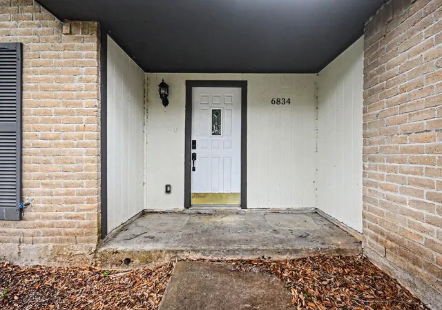 Photo 3 of Single family home for sale at 6834 Gettysburg Dr, Richmond, TX 77469 | MLS# 44988362 | Listing updated on 2026-09-21