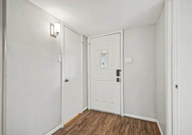 Photo 4 of Single family home for sale at 6834 Gettysburg Dr, Richmond, TX 77469 | MLS# 44988362 | Listing updated on 2026-09-21