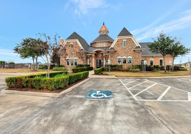 4th image of 5543 Knight Ct, Rosenberg, TX 77471 | MLS# 53190437