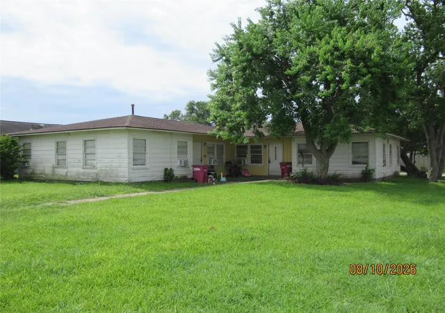 1st image of 1755 57 Lynn Ln, Freeport, TX 77541 | MLS# 95898755