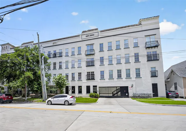 19th image of 2216 Chenevert St #7, Houston, TX 77003 | MLS# 52553154