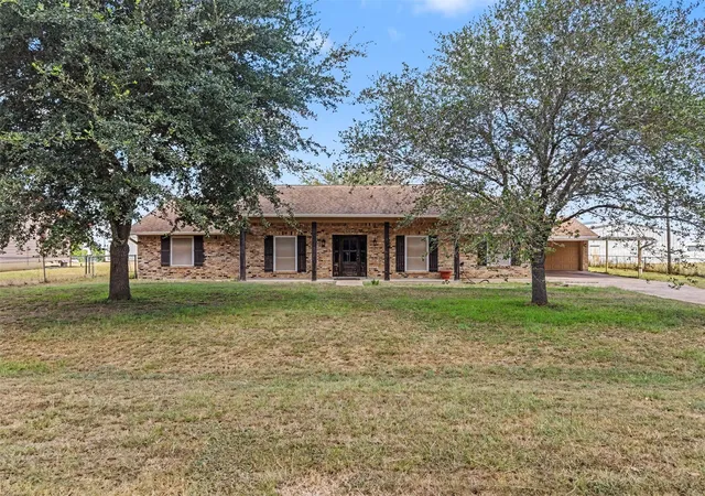 Photo 1 of Single family home for sale at 32114 Robin Ln, Waller, TX 77484 | MLS# 50434600 | Listing updated on 2026-09-15