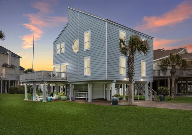 Photo 2 of Sale Pending at 4211 Long Tom Ct, Galveston, TX 77554 | MLS# 72281002 | Listing updated on 2026-09-17
