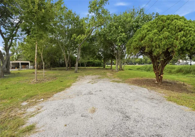 1st image of 6102 Silver Dr, Pearland, TX 77581 | MLS# 13741321