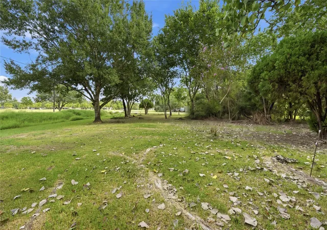 4th image of 6102 Silver Dr, Pearland, TX 77581 | MLS# 13741321