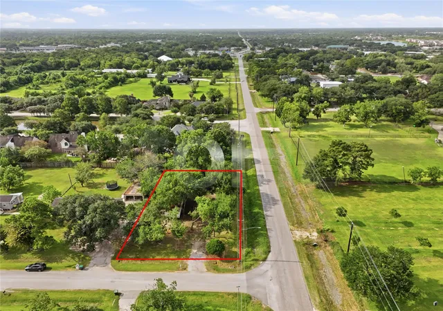 5th image of 6102 Silver Dr, Pearland, TX 77581 | MLS# 13741321