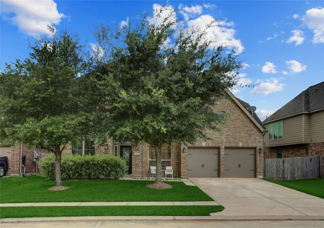 2nd image of 13416 Vintage Trail Ln, Pearland, TX 77584 | MLS# 56536930