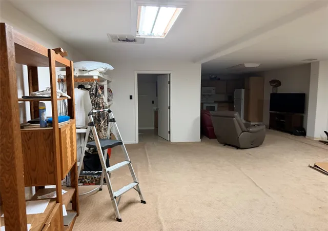 5th image of 224 E Main Street, Clute, TX 77531 | MLS# 9859177