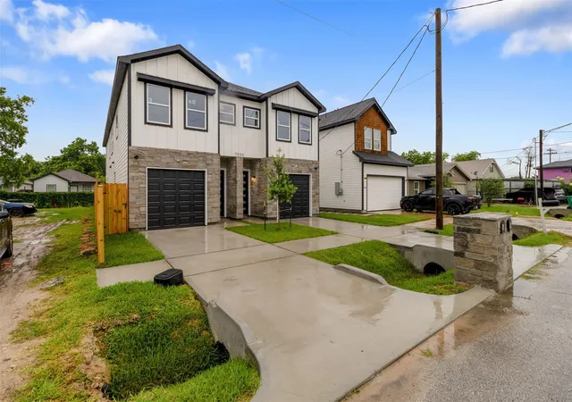 Photo 2 of Multi family home for sale at 7950 Henson St #A-B, Houston, TX 77028 | MLS# 40232233 | Listing updated on 2026-08-08