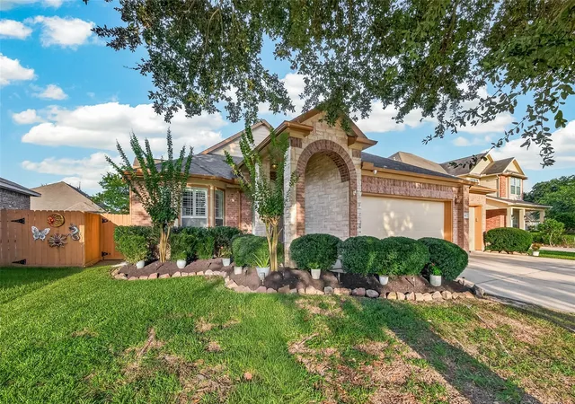 Homes for sale in League City, TX | 946 Maresca Ln, League City, TX 77573 | MLS# 36747632