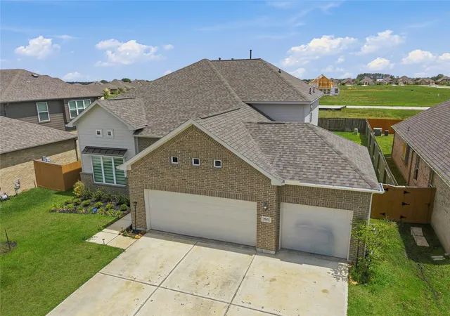 Photo 3 of Single family home for sale at 1622 Homewood Point Ln, Rosharon, TX 77583 | MLS# 84471444 | Listing updated on 2026-04-25